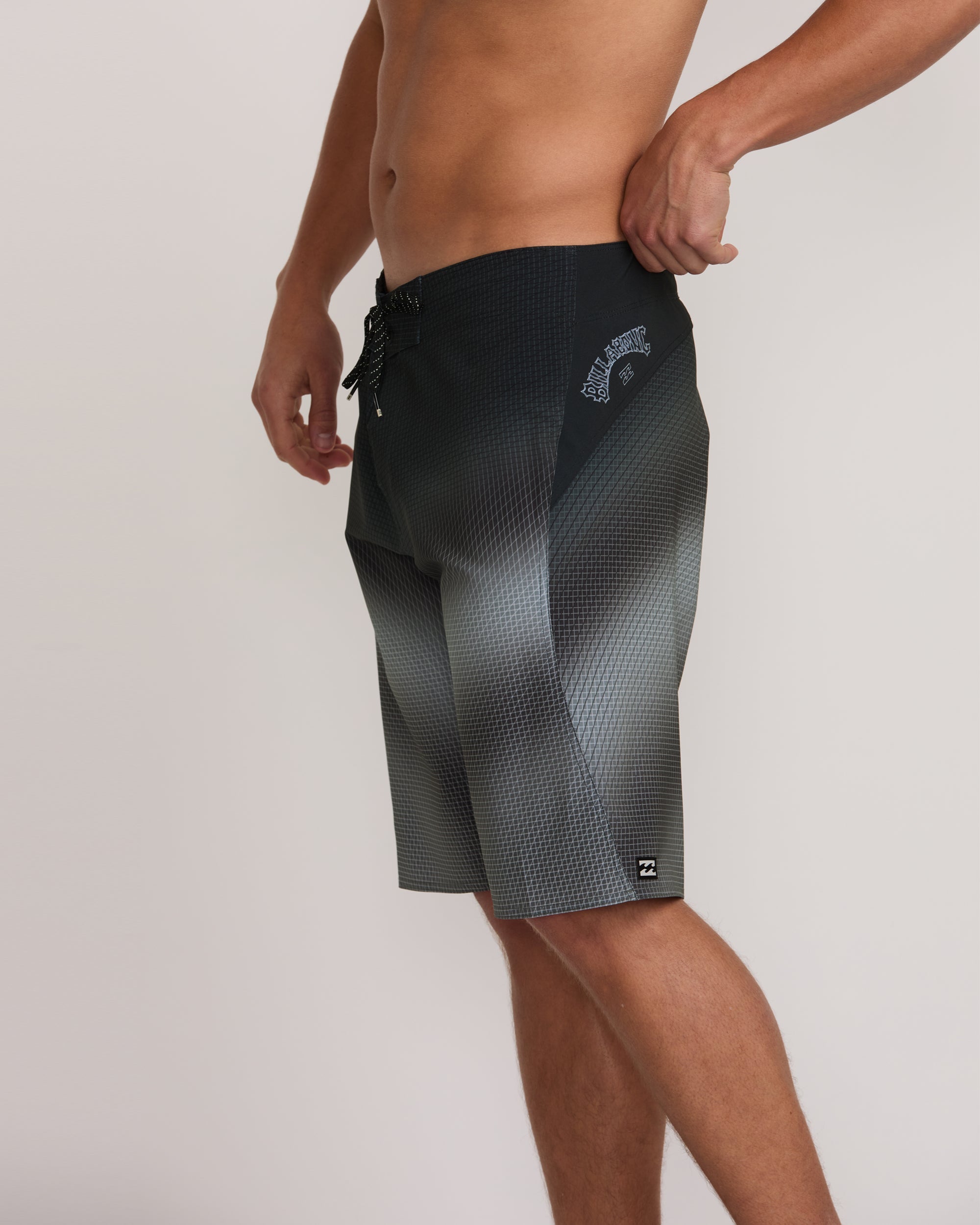 Fluid Pro Performance 21 Boardshorts - Black