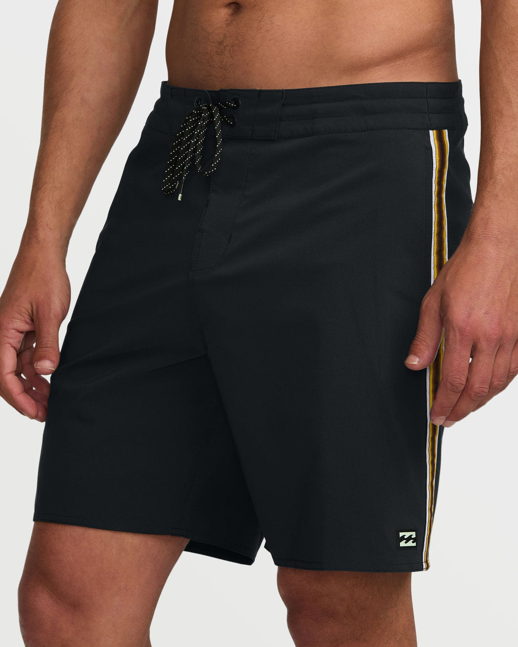 Wategos Lo Tide 19 Boardshorts - Black