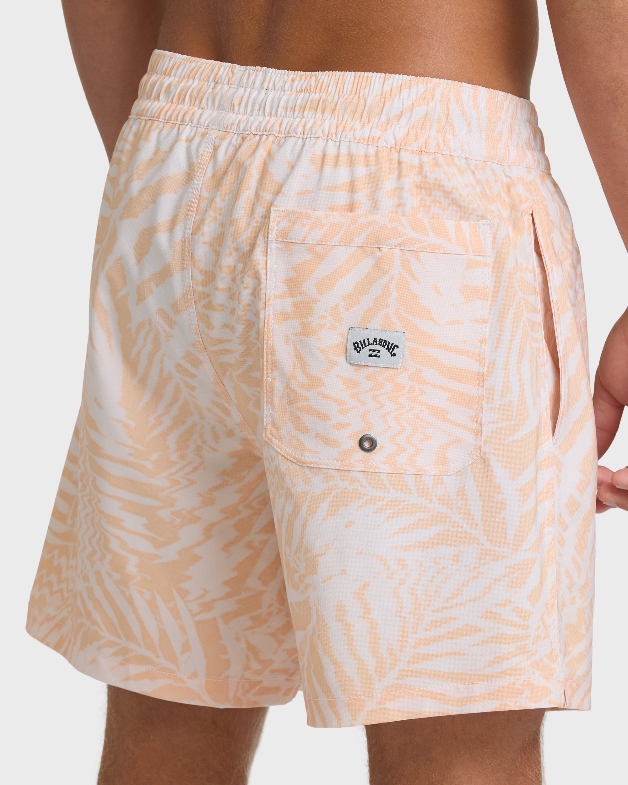 Lineup Layback 16 Trunks - Peach