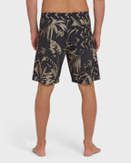 Good Times Pro 18 Boardshorts - Black