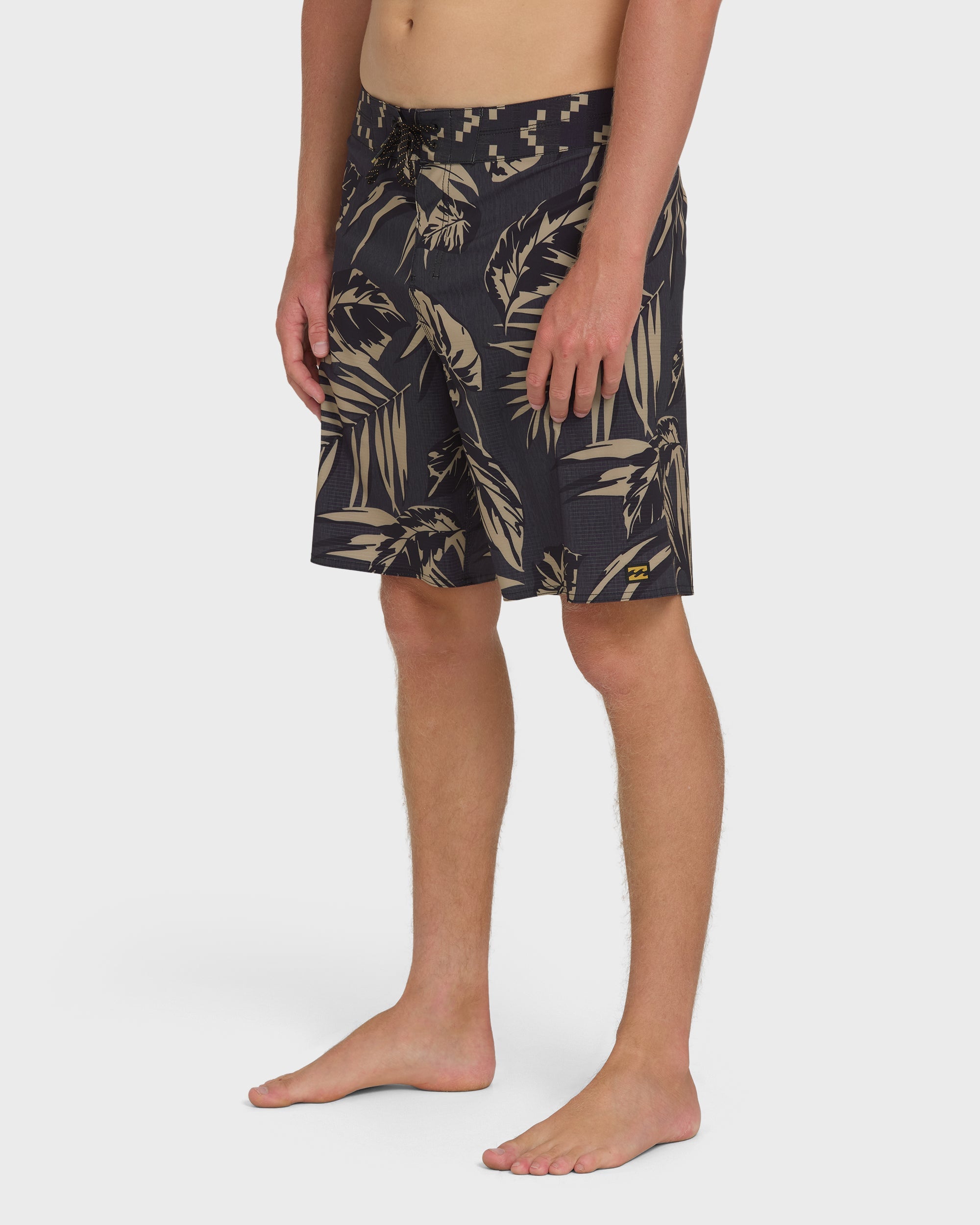 Good Times Pro 18 Boardshorts - Black