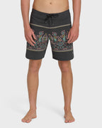 73 Pro 18 Boardshorts - Black