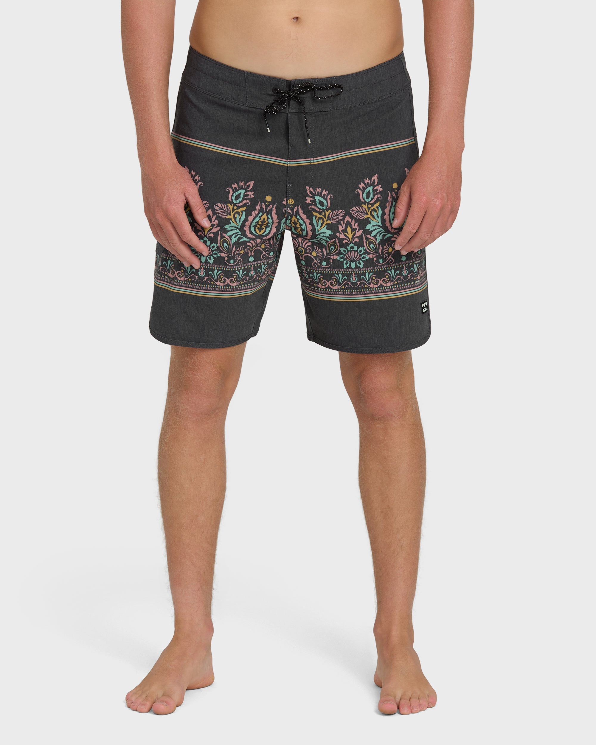 73 Pro 18 Boardshorts - Black