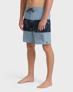 Tribong Lo Tide 18 Boardshorts - True Navy