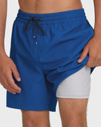 Lineup Solid Layback 16 Trunks - Deep Ocean