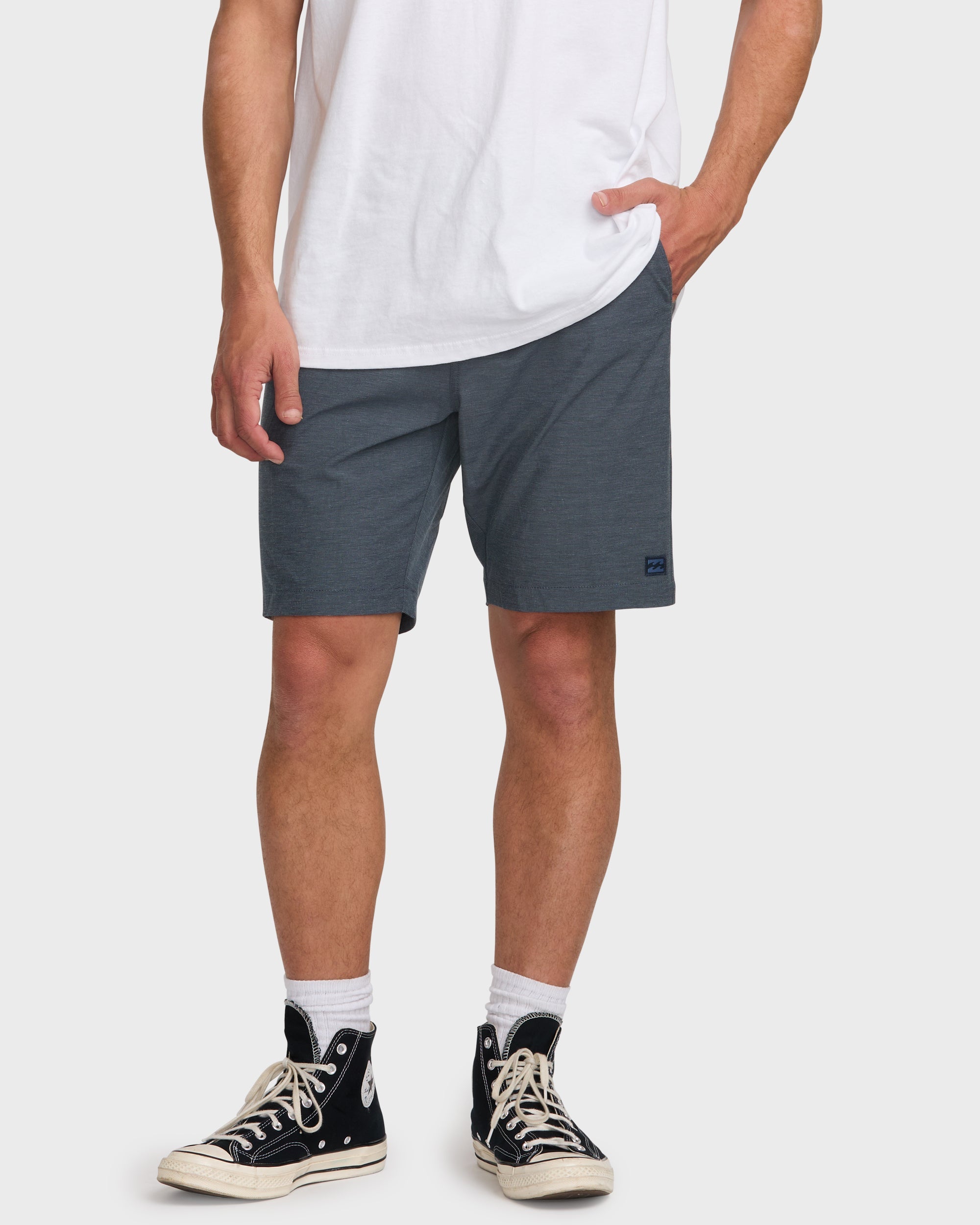Crossfire Submersible 19 Hybrid Shorts - True Navy