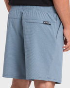 Crossfire Elastic Wave Washed 18 Amphibian Hybrid Shorts - China Blue