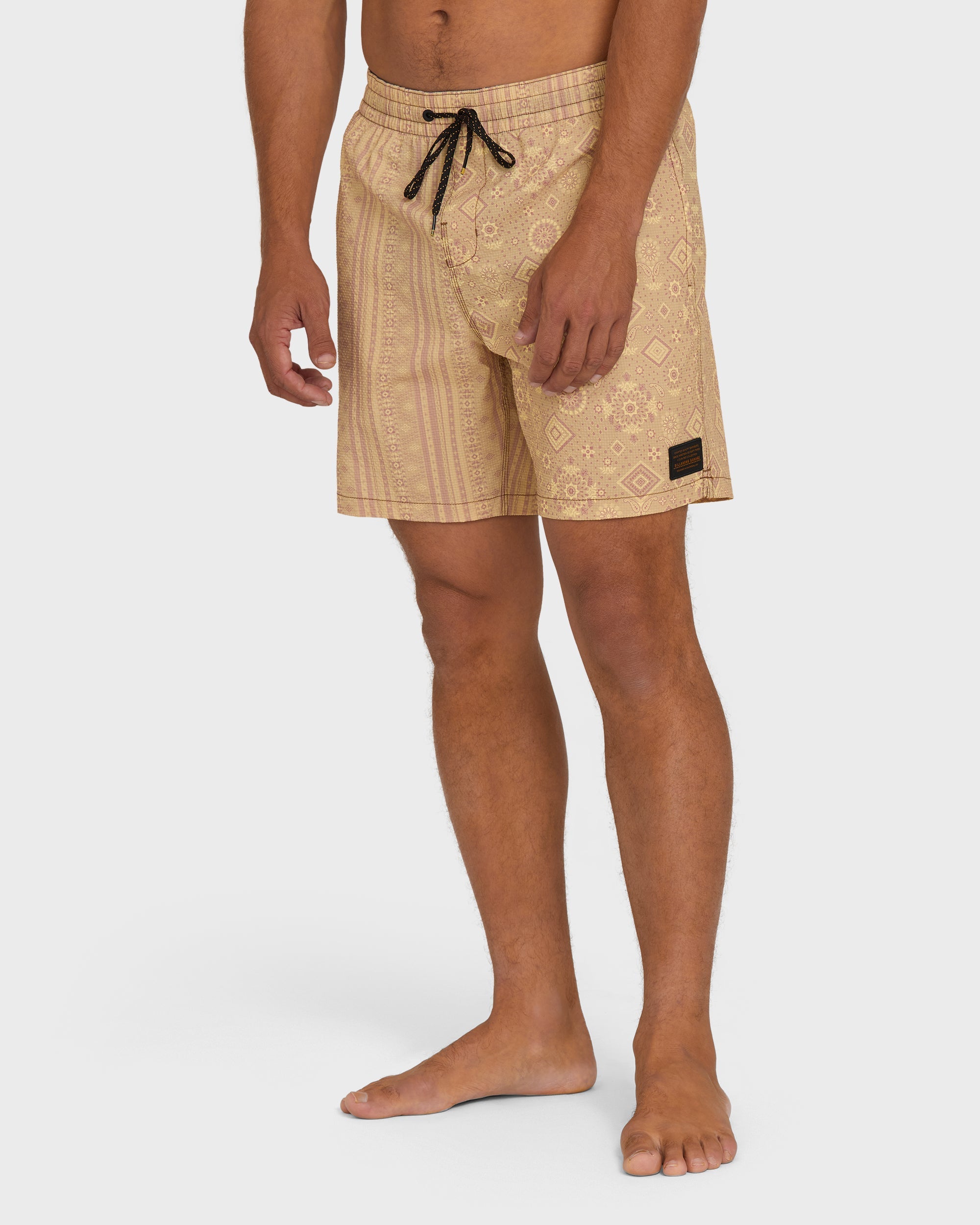 Day Trip Garage Layback 17 Trunks - Oatmeal