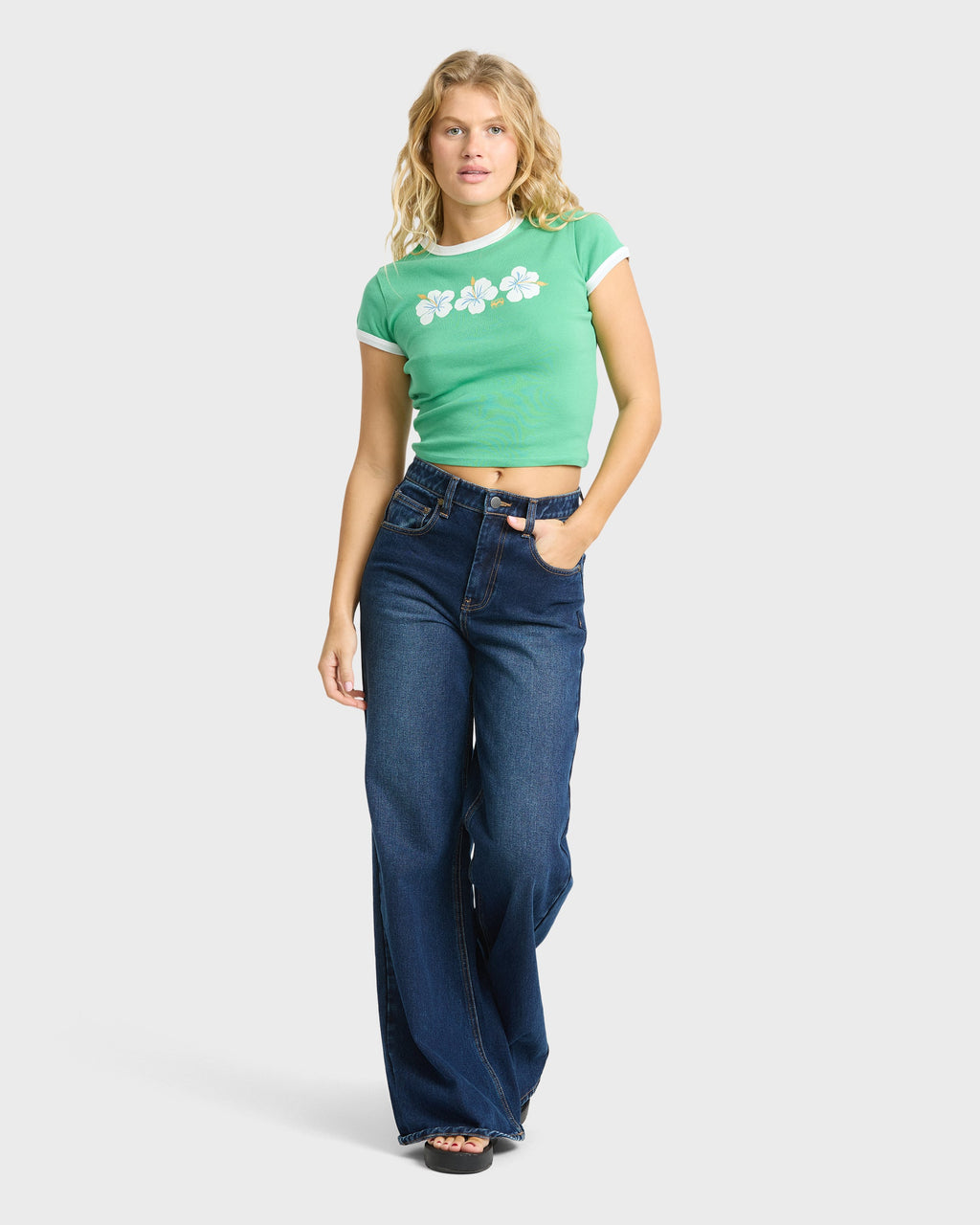 Love And Sun Short Sleeve Knit T-Shirt - Field Green