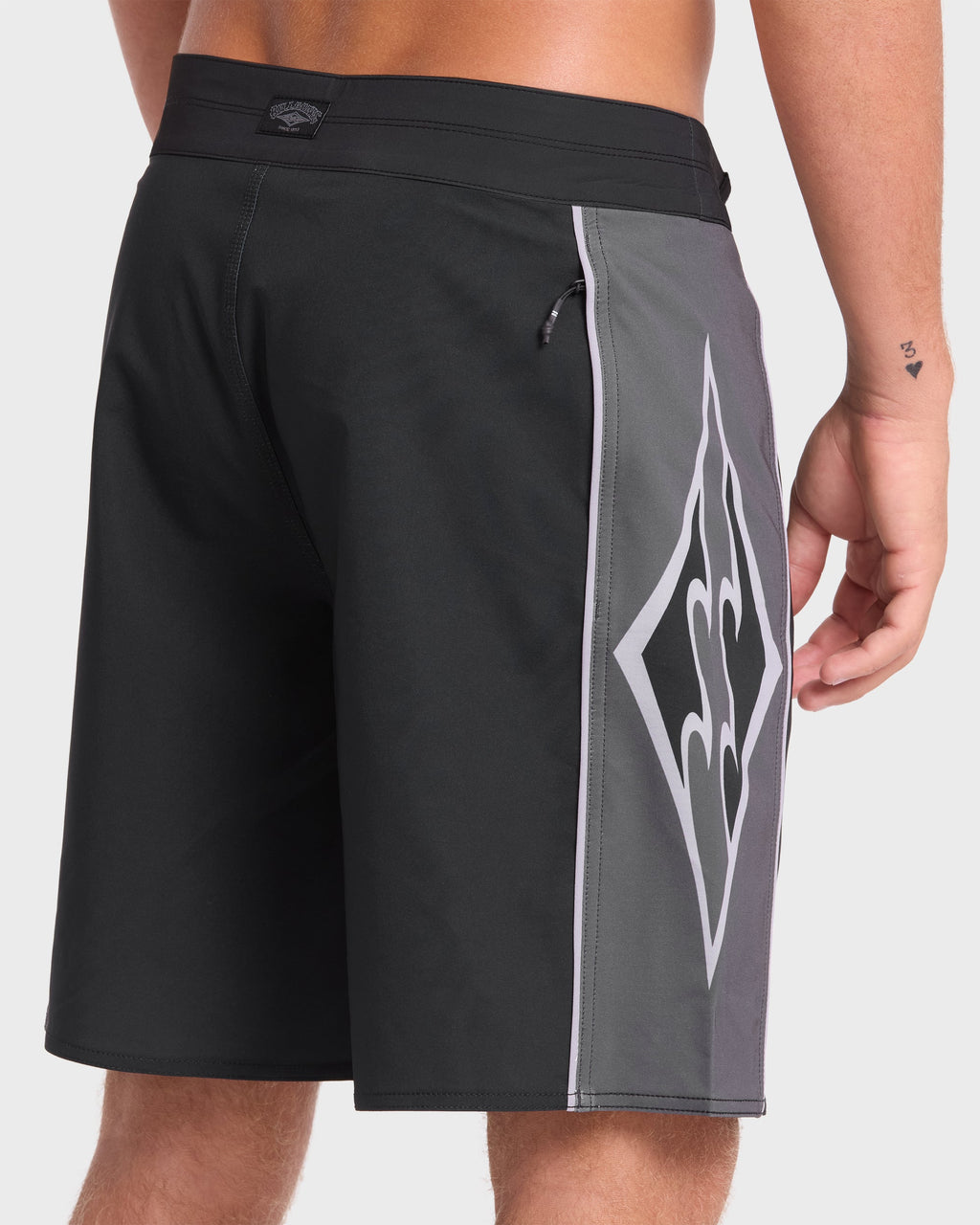 New Wave Pro 19 Boardshorts - Black