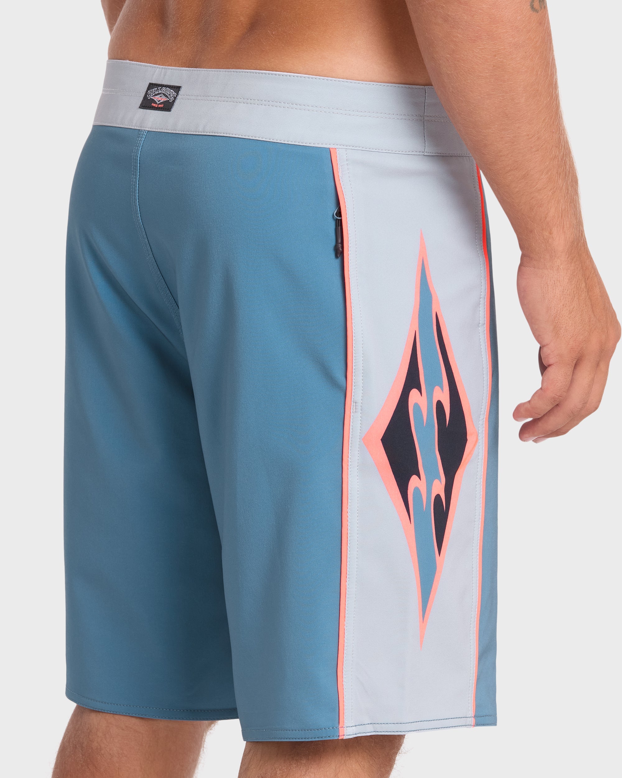 New Wave Pro 19 Boardshorts - China Blue