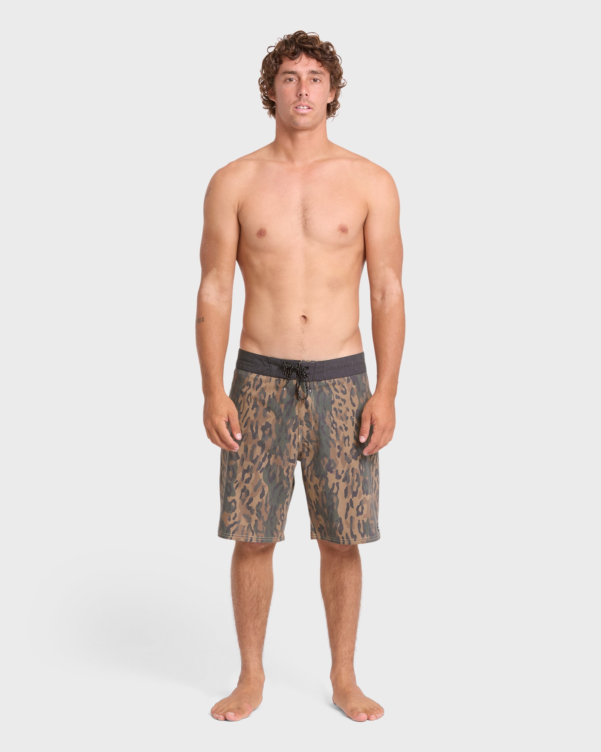 Sundays Pro 19 Boardshorts - Khaki