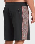 Dbah Pro 18.5 Boardshorts - Black