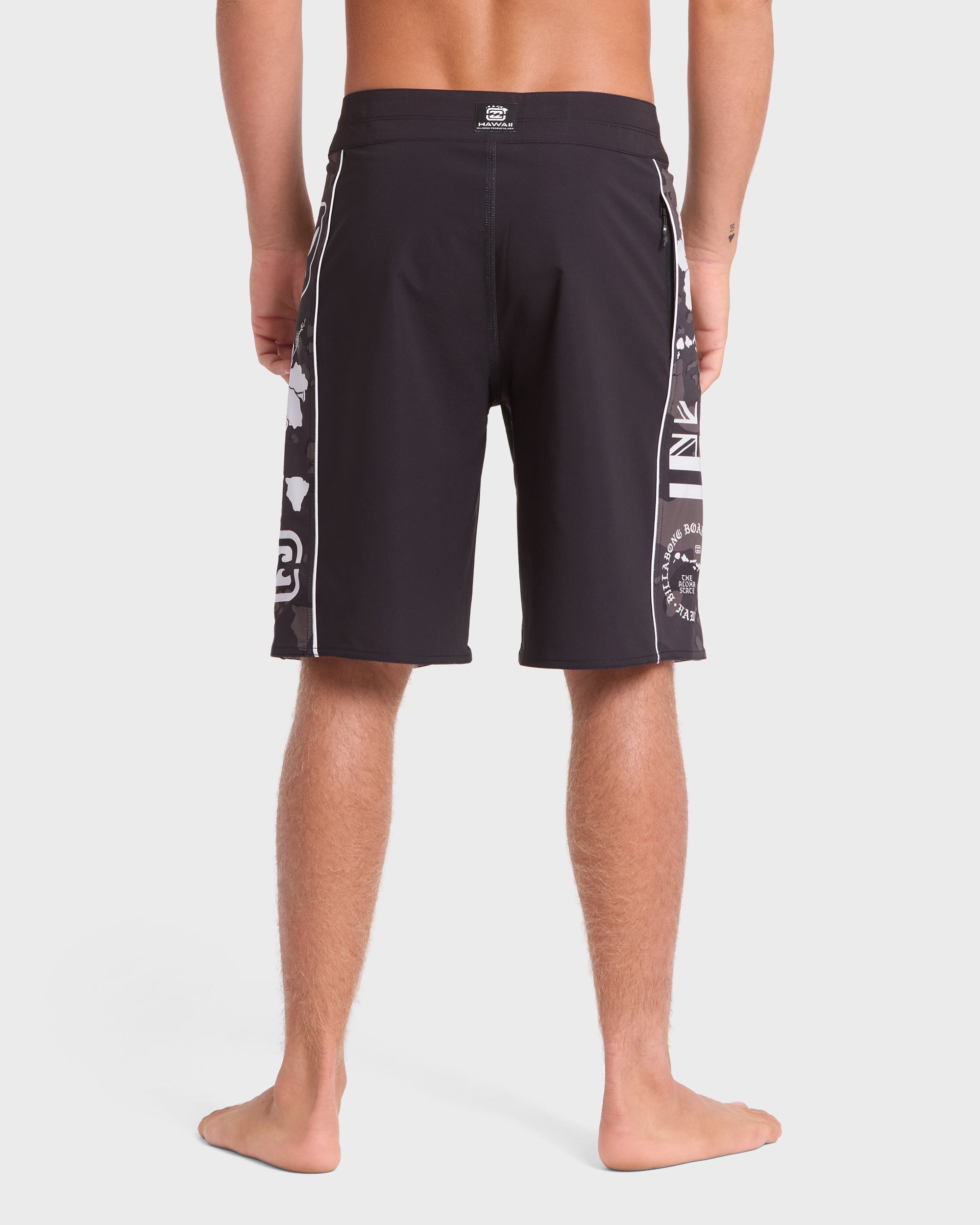 New Wave 2.0 Hawaii Pro 19 Boardshorts - Black