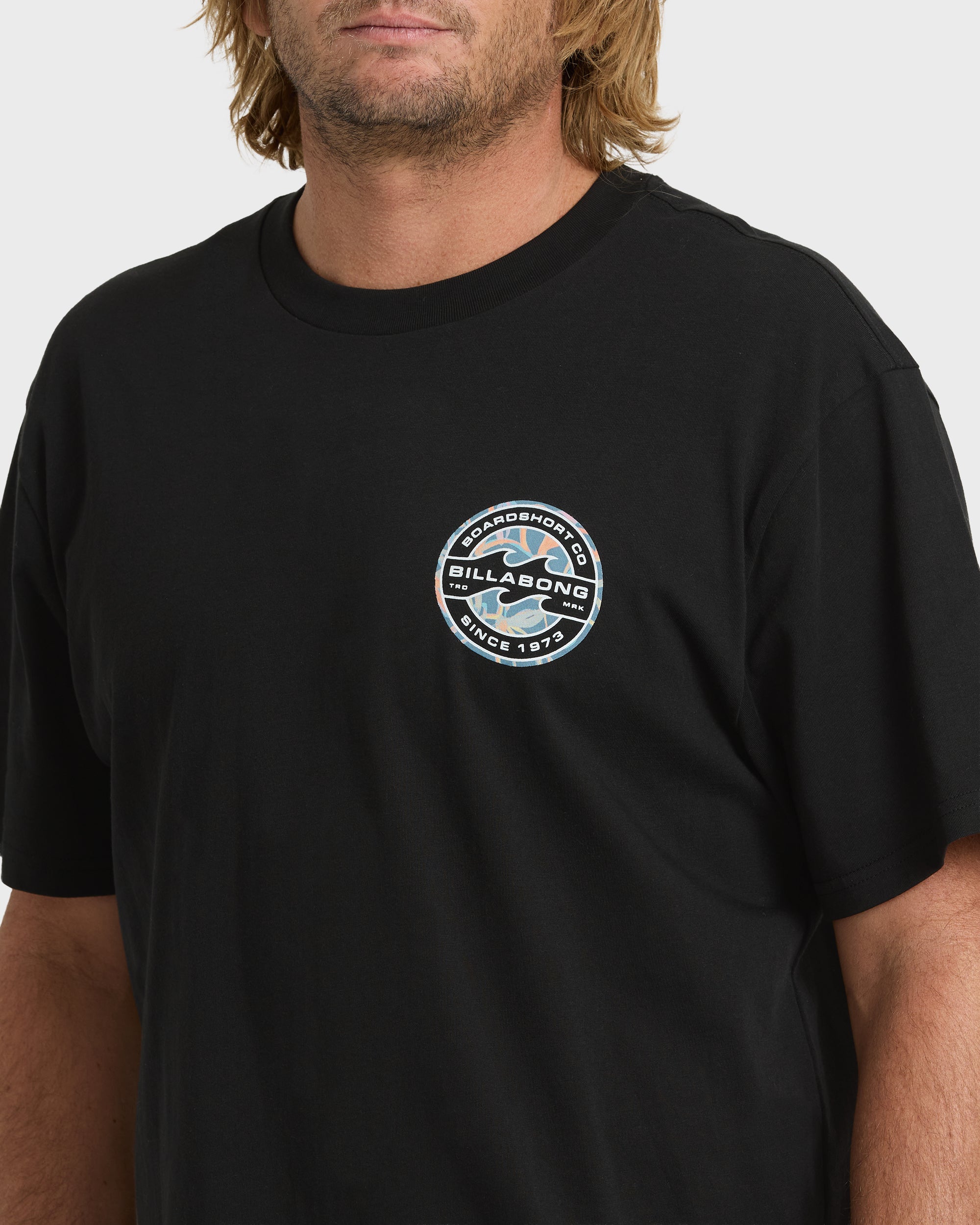 Hollow Premium Short Sleeve Knit T-Shirt - Black